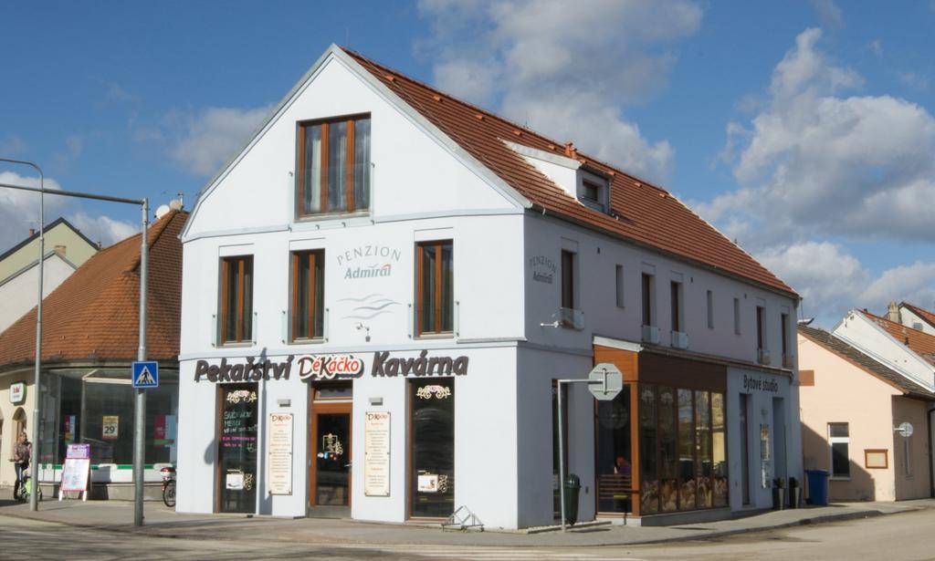 Penzion Admirál Třeboň Exterior foto