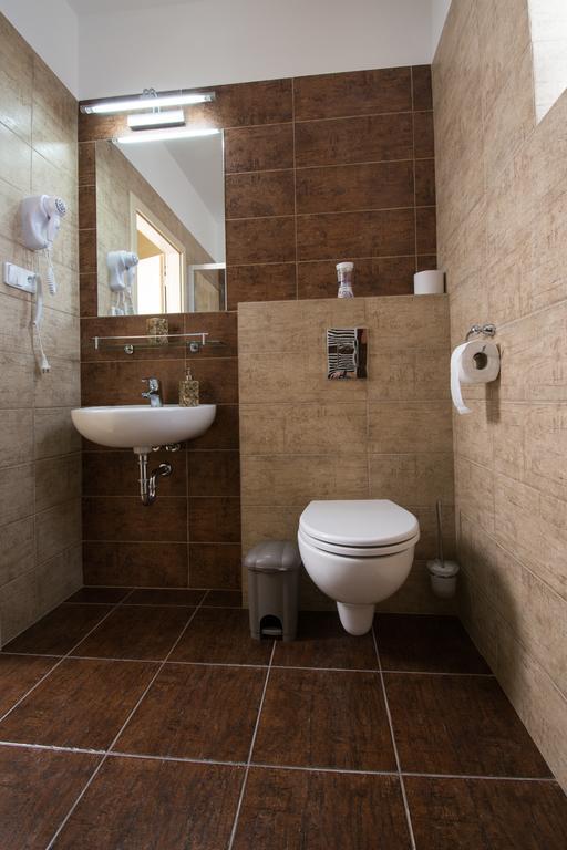 Penzion Admirál Třeboň Quarto foto
